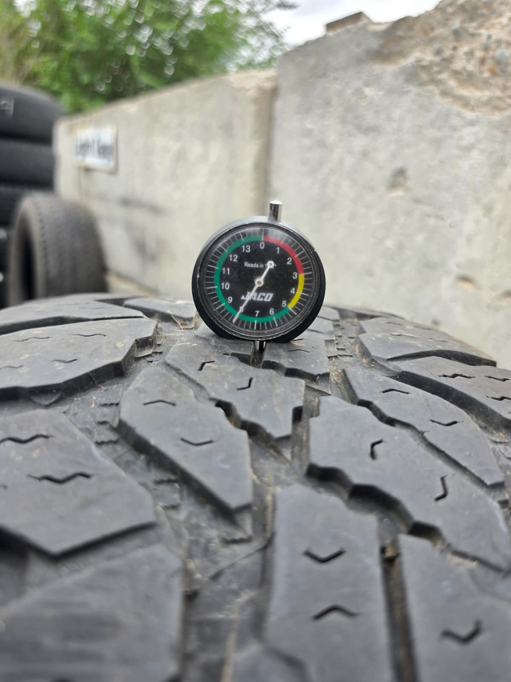 LT285/75R18 Set (4 Used Tires) Goodyear Wrangler Duratrack