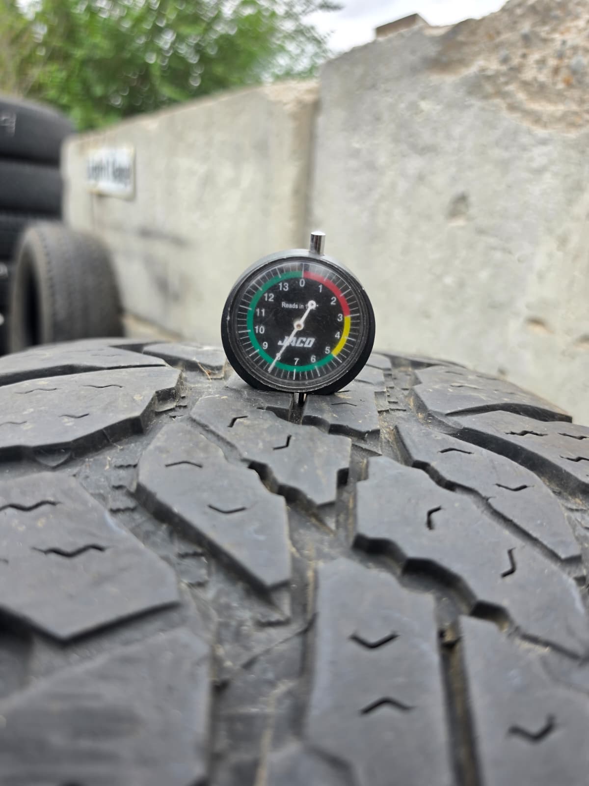 LT285/75R18 Set (4 Used Tires) Goodyear Wrangler Duratrack