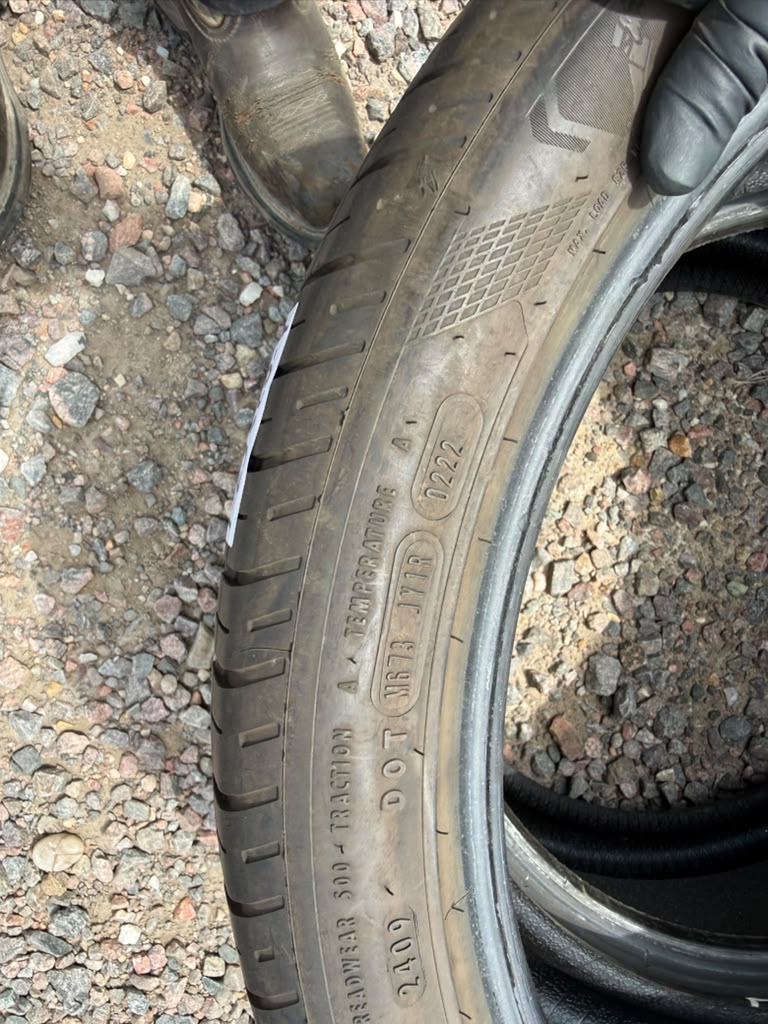 255/40R20 Pair (2 Used Tires) Goodyear Eagle F1