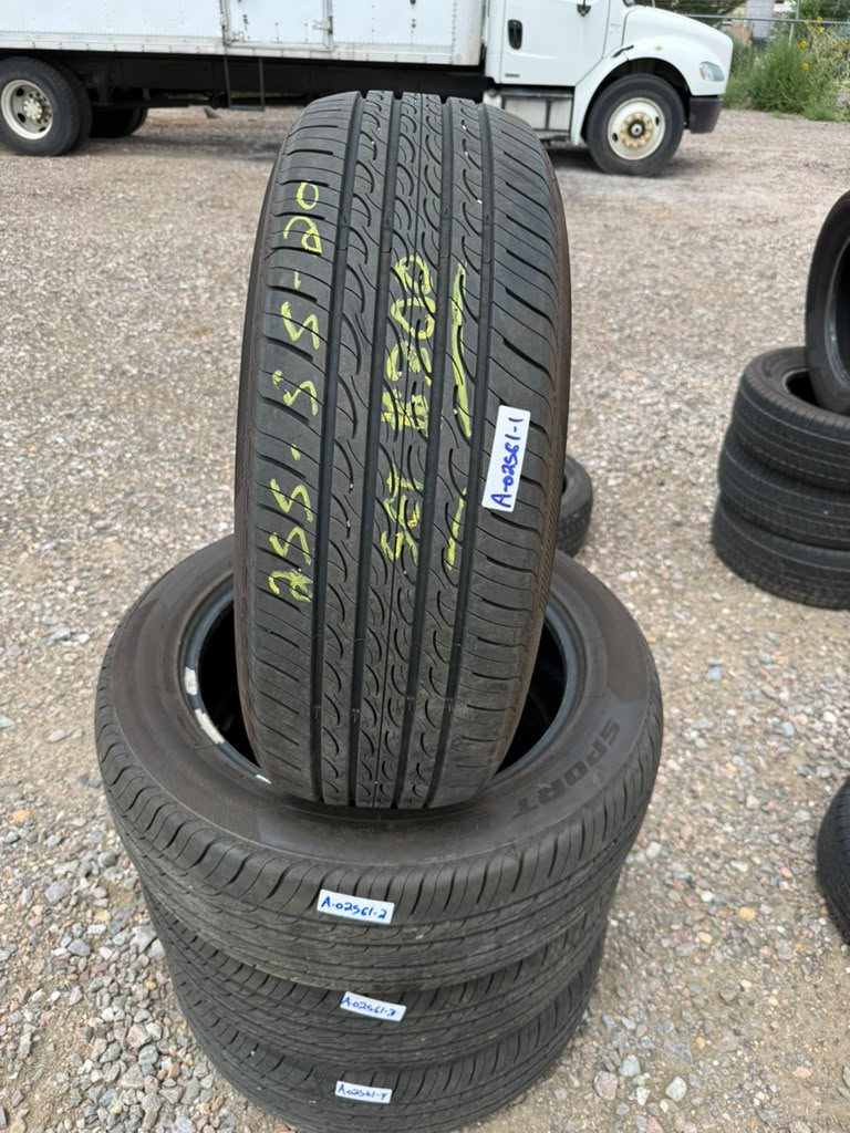 255/55R20 Set (4 Used Tires) Vantage Sport UHP XL