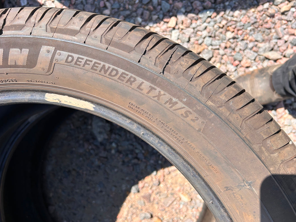 285/45R22 Pair (2 Like New Tires!!) Michelin Defender LTX M/S2