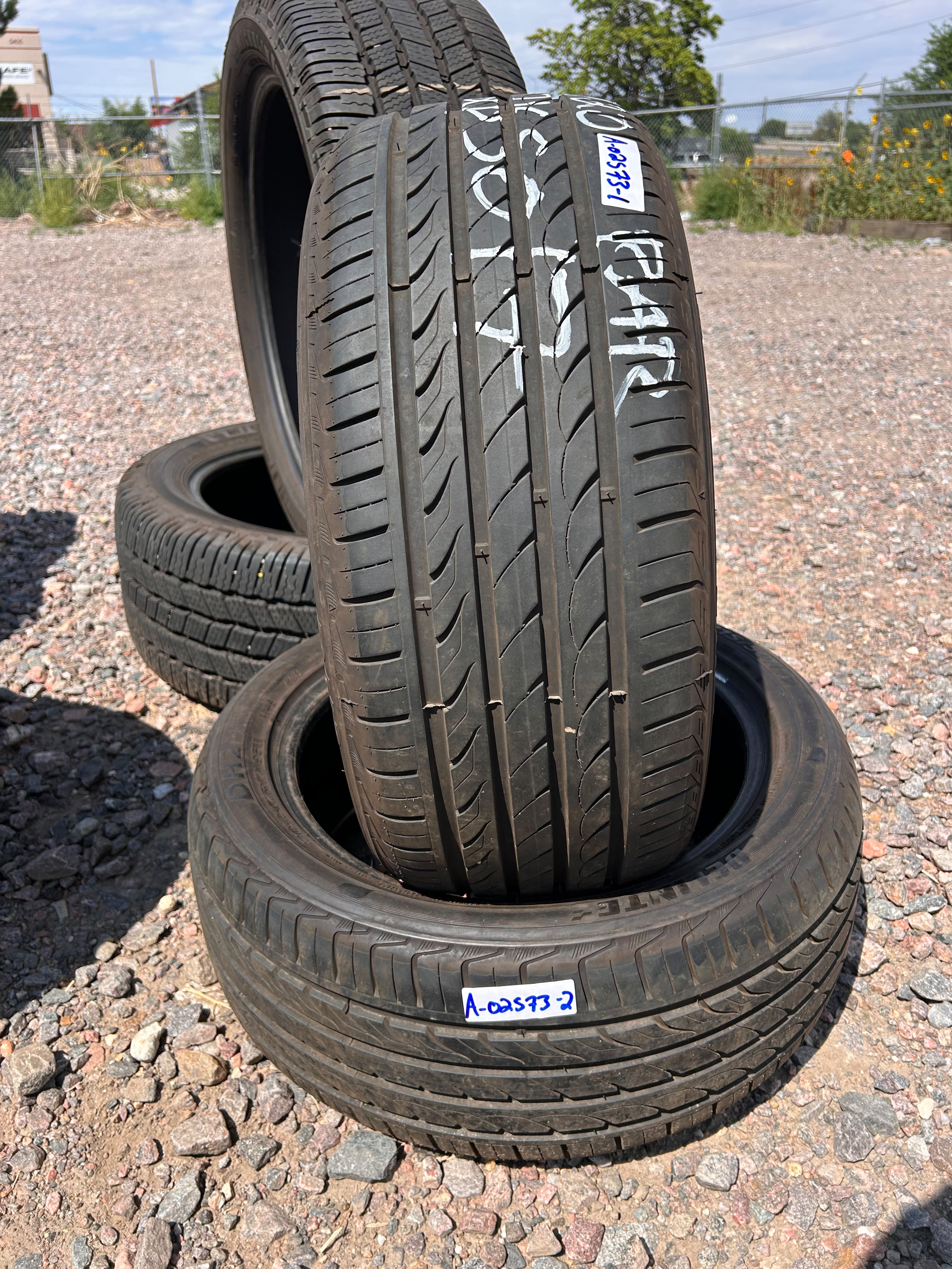 215/50R17 Pair (2 Used Tires) Delinte DH2
