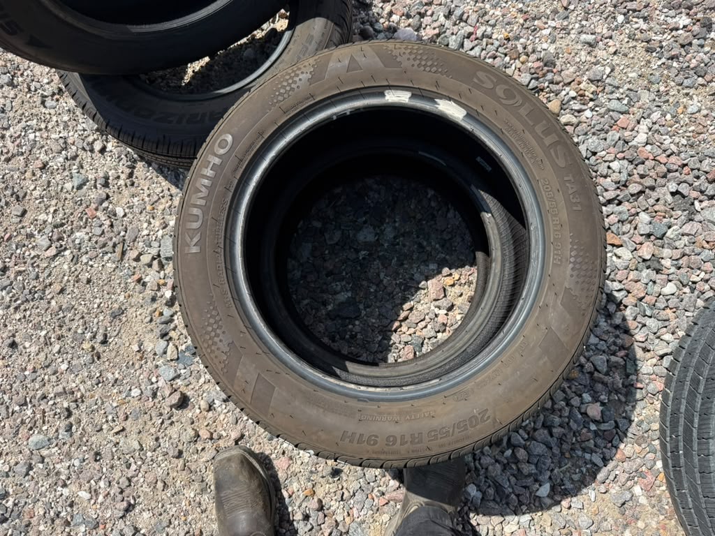 205/55R16 Pair (2 Used Tires) Kumho Solus TA31