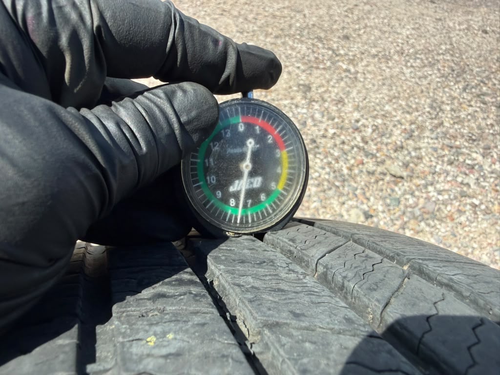 195/65R15 Pair (2 Used Tires) Michelin Defender
