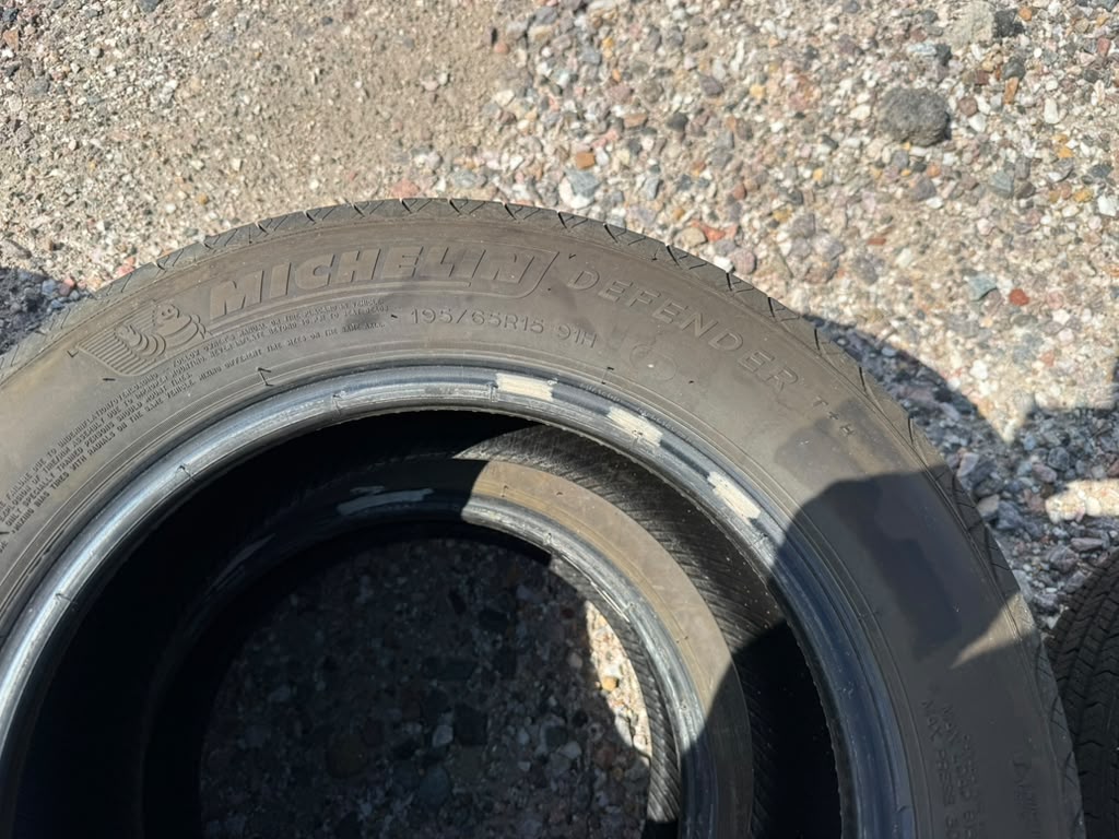 195/65R15 Pair (2 Used Tires) Michelin Defender