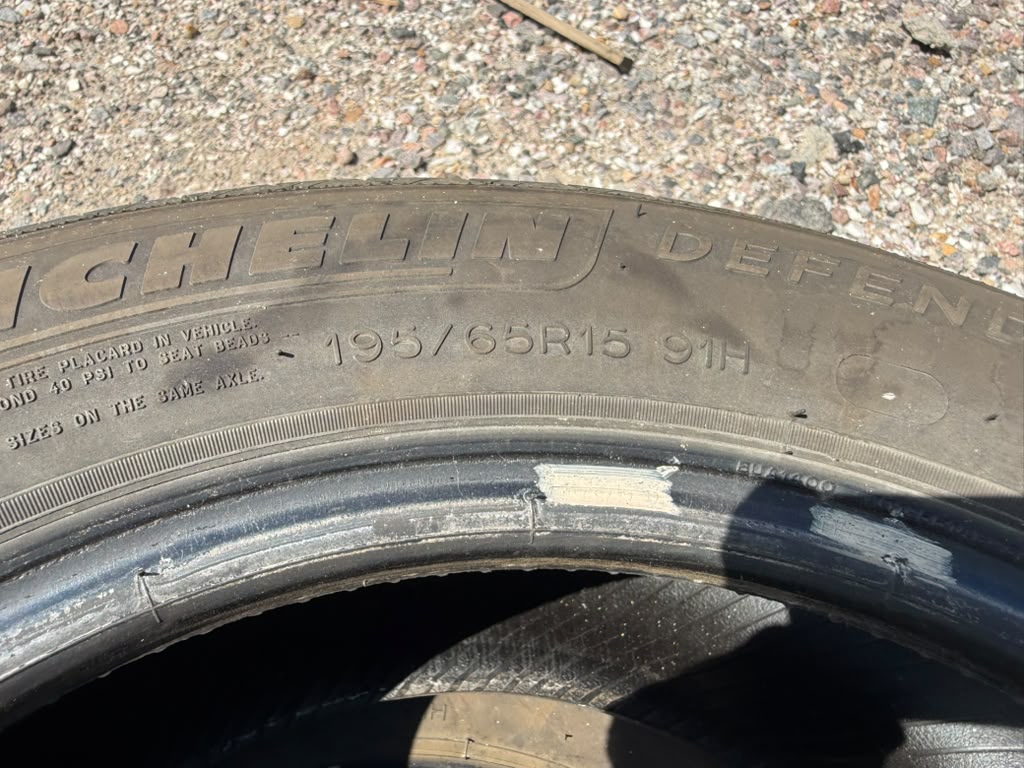 195/65R15 Pair (2 Used Tires) Michelin Defender