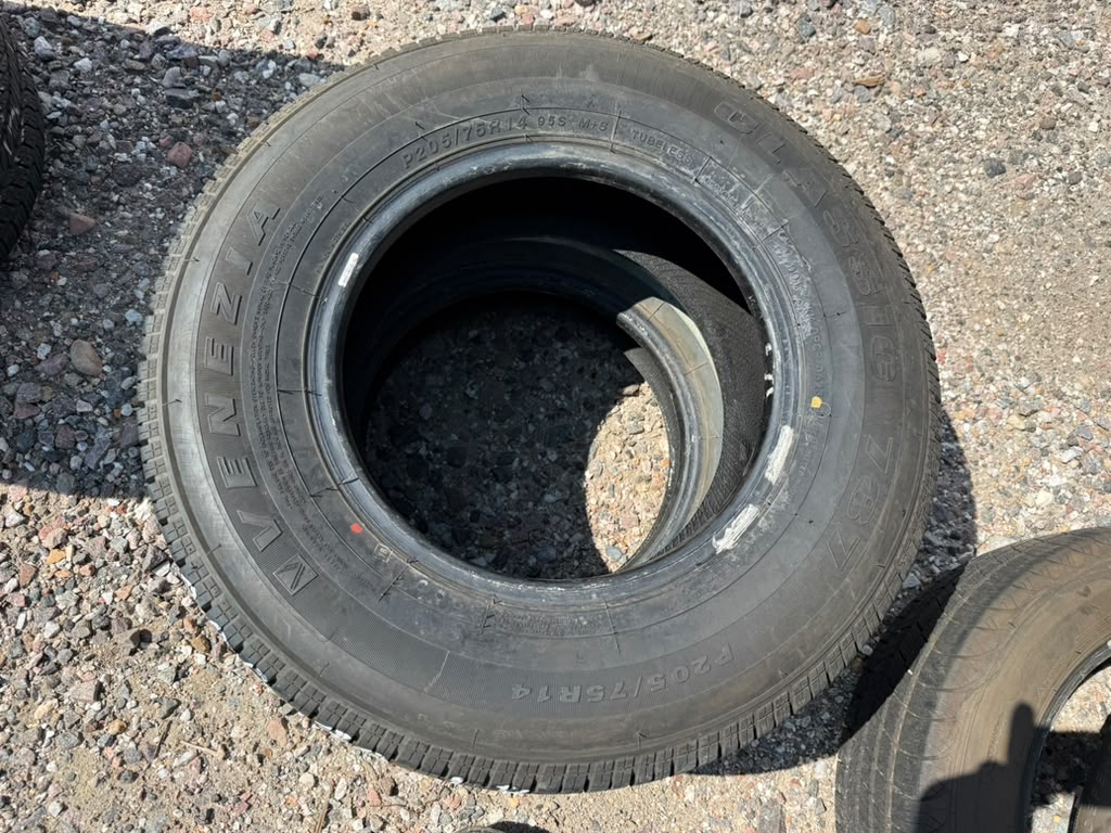 205/75R14 Pair (2 Used Tires) Venezia Classic