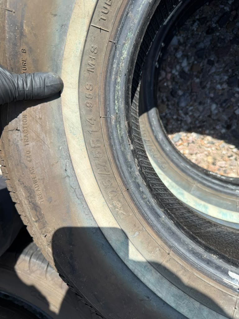 205/75R14 Pair (2 Used Tires) Venezia Classic