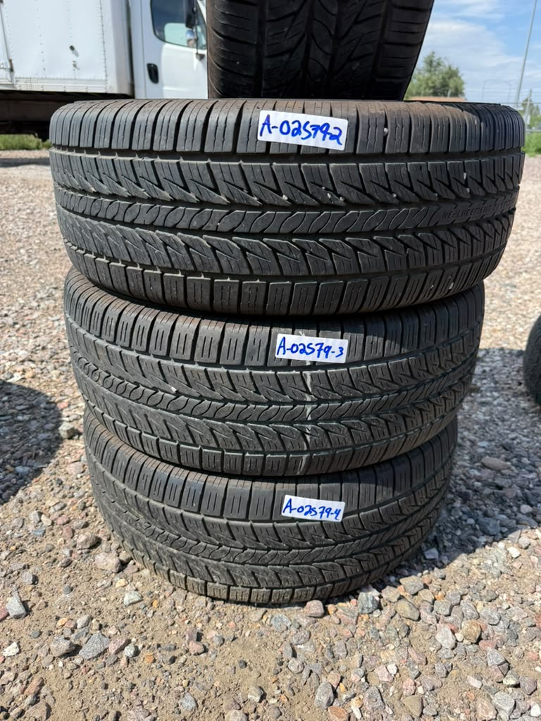 215/60R15 Set (4 Used Tires) General Altimax RT43