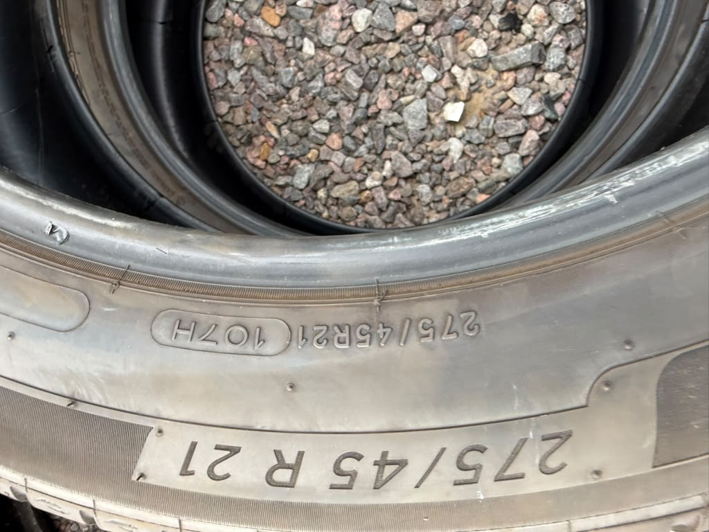 275/45R21 Pair (2 Used Tires) Michelin Primacy Tour