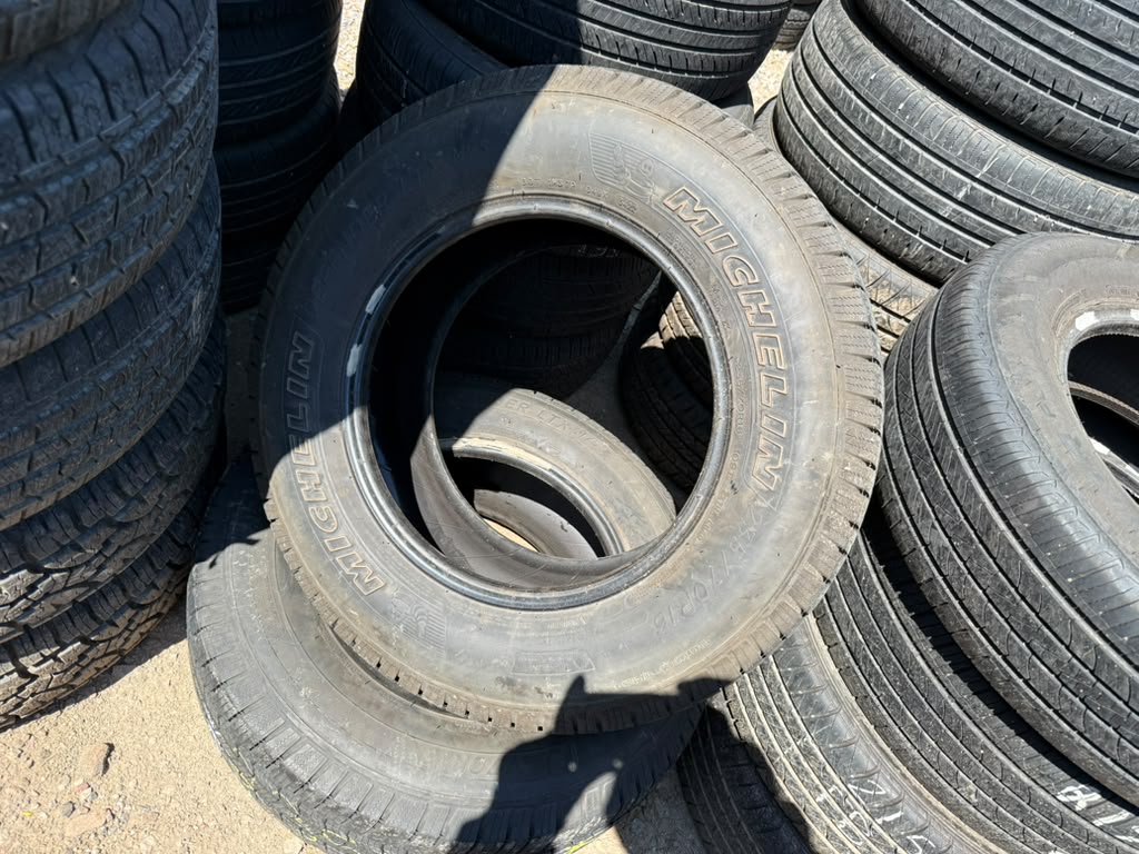 235/70R16 Pair (2 Used Tires) Michelin Defender LTX