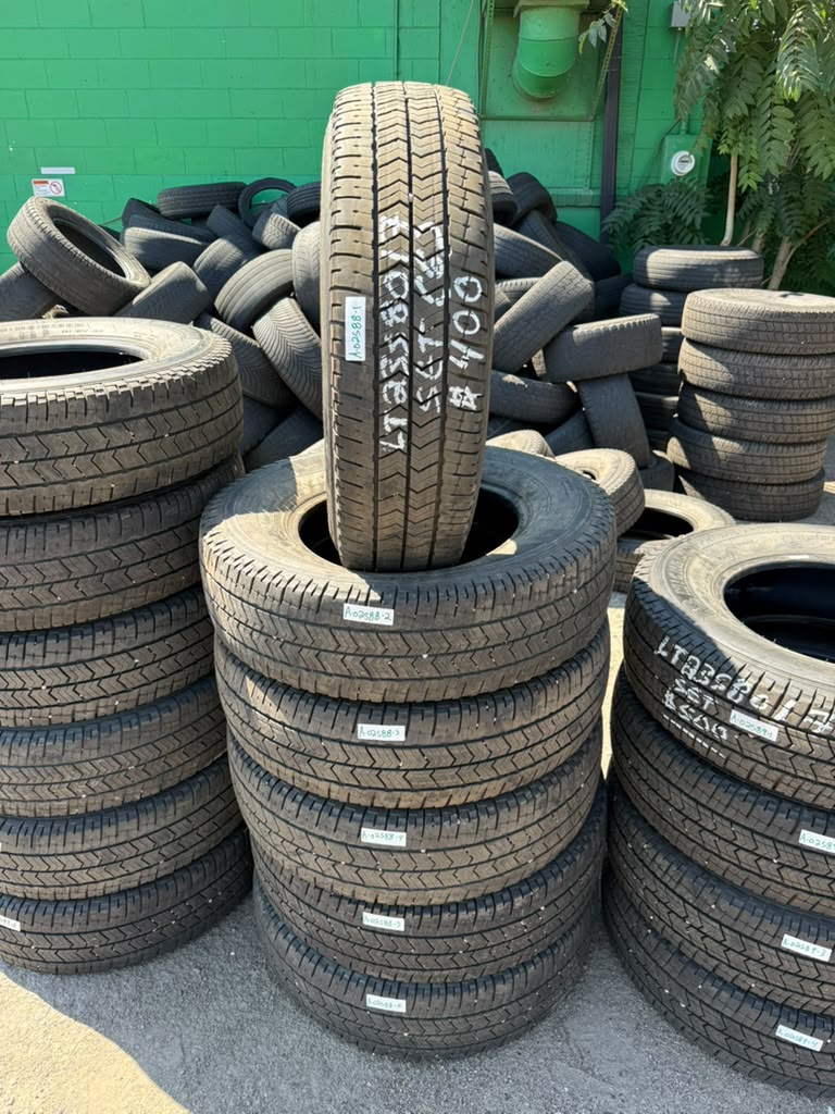 LT235/80R17 Set (6 Used Tires) Michelin Primacy LTX