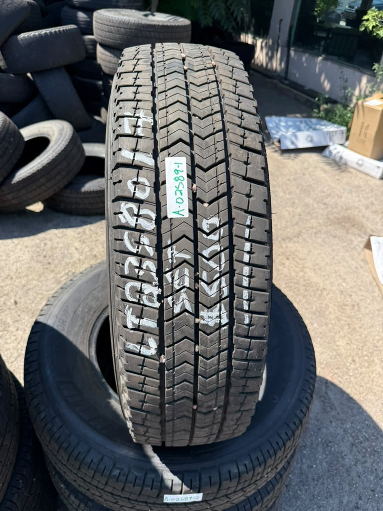 LT235/80R17 Set (4 Used Tires) Michelin Primacy LTX