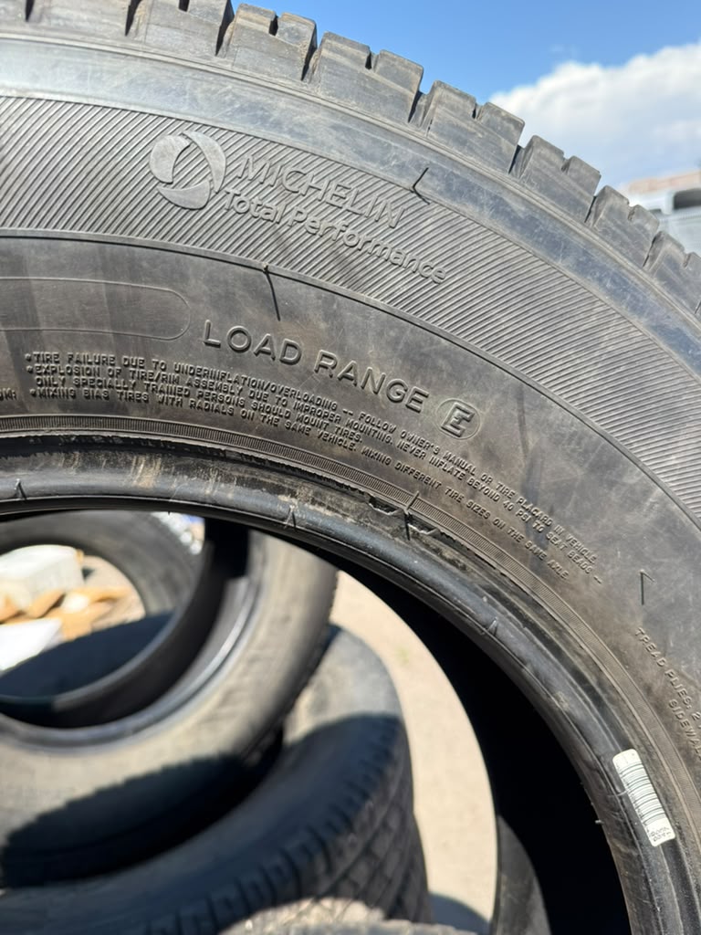 LT235/80R17 Set (6 Used Tires) Michelin Primacy XC