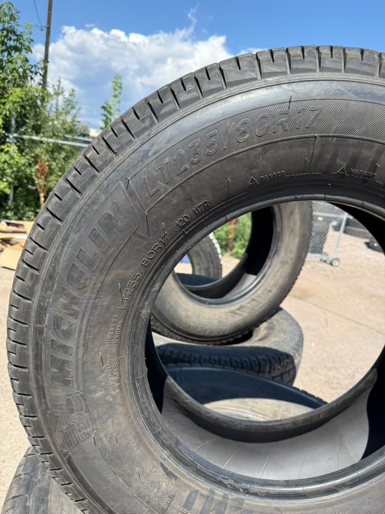 LT235/80R17 Set (6 Used Tires) Michelin Primacy XC
