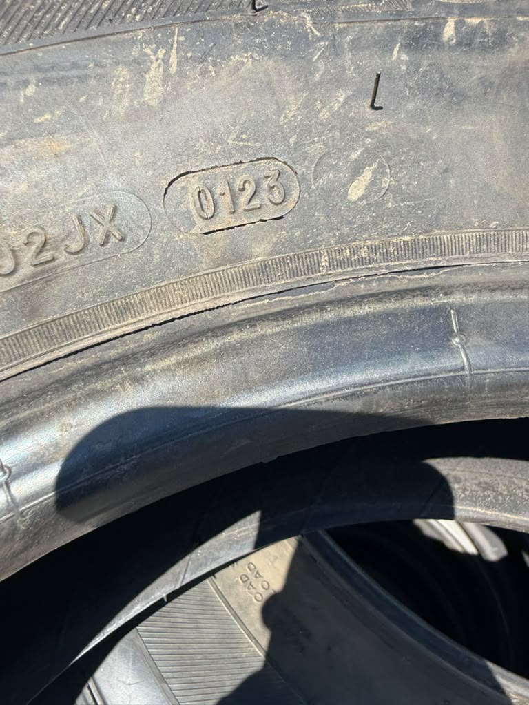 LT235/80R17 Set (6 Used Tires) Michelin Primacy XC