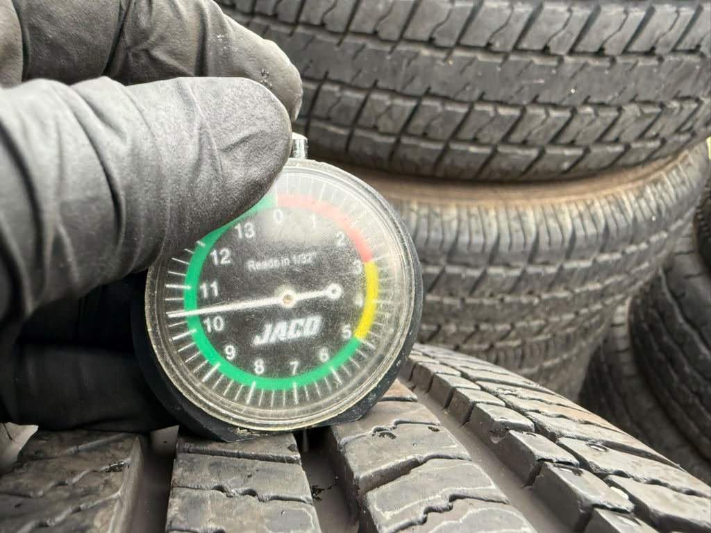 195/65R15 Pair (2 Like New Tires!!) Arizonian Silver Edition