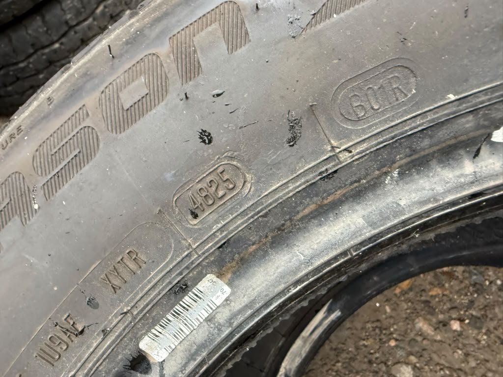 195/65R15 Pair (2 Like New Tires!!) Arizonian Silver Edition