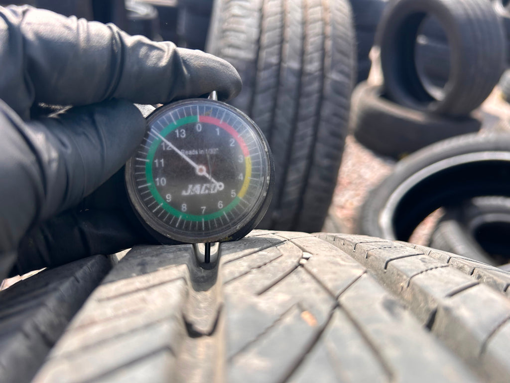 225/65R16 Pair (2 Like New Tires!!) Yokohama Avid Ascend