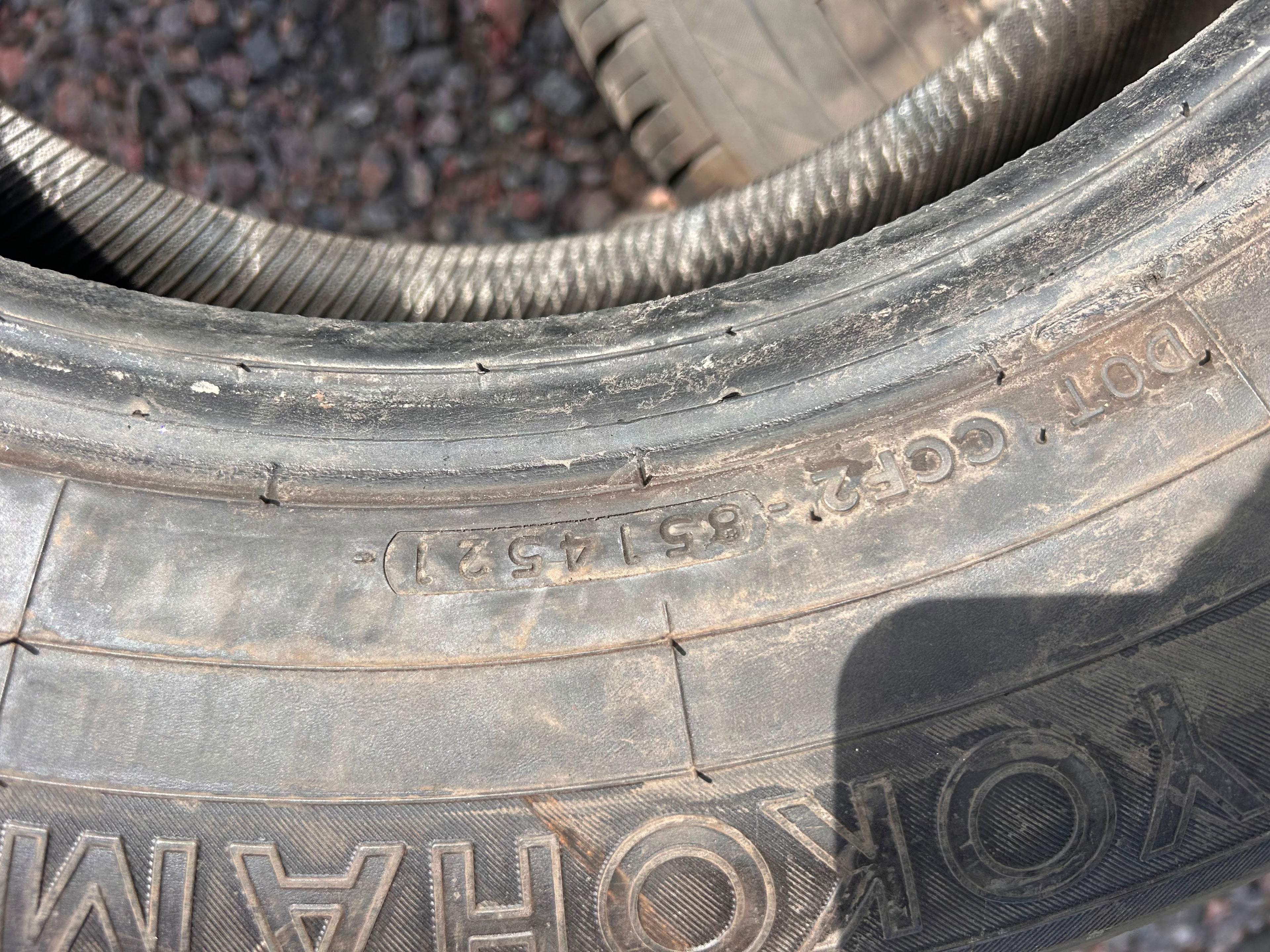 225/65R16 Pair (2 Like New Tires!!) Yokohama Avid Ascend