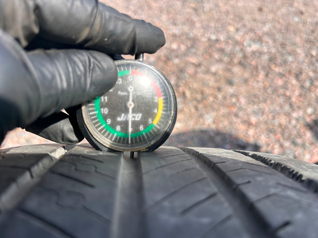 225/40R18 Pair (2 Used Tires) Michelin Pilot Sport 4