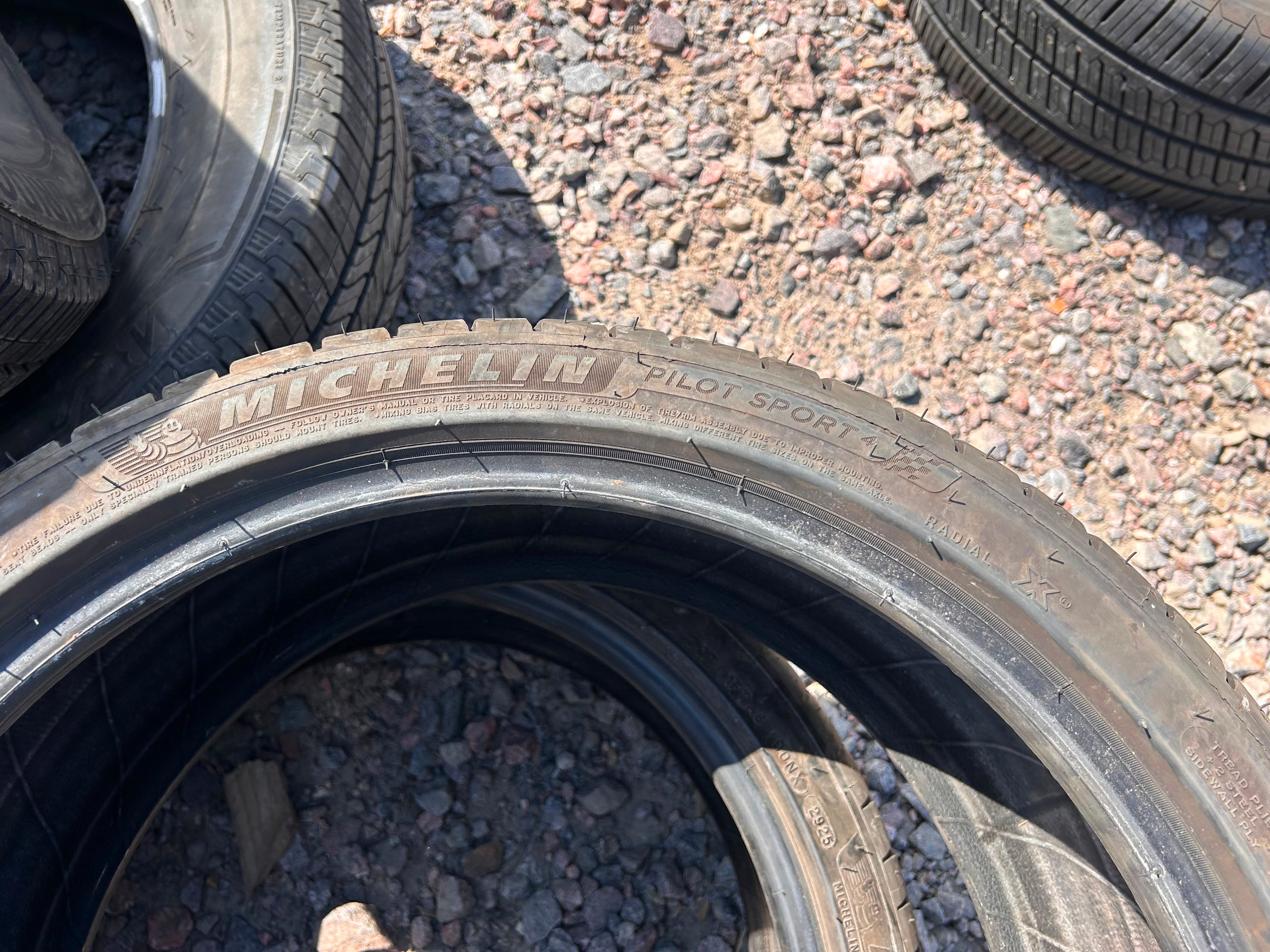 215/40R18 Pair (2 Used Tires) Michelin Pilot Sport 4
