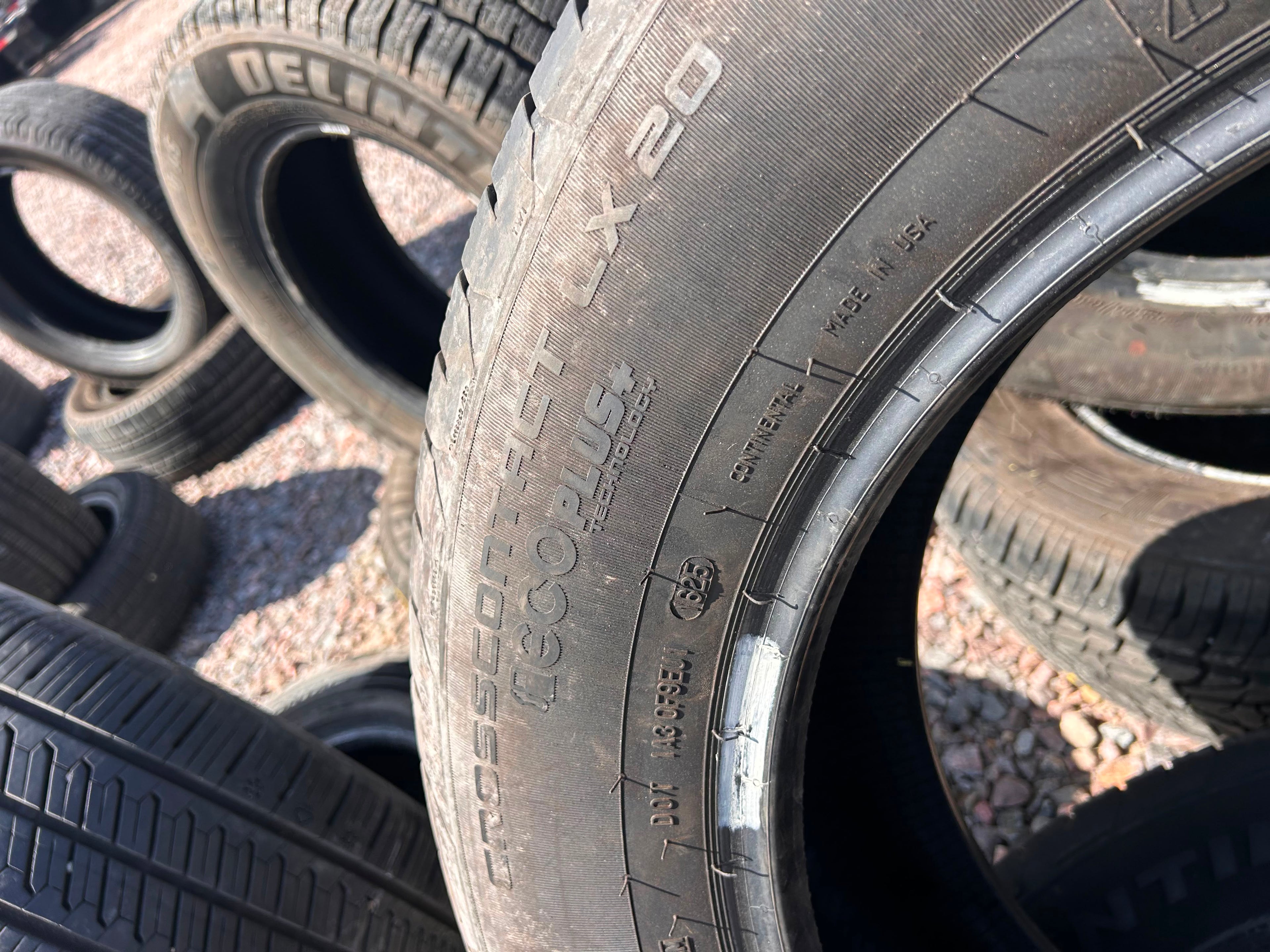 275/60R20 Pair (2 Used Tires) Continental CrossContact LX20