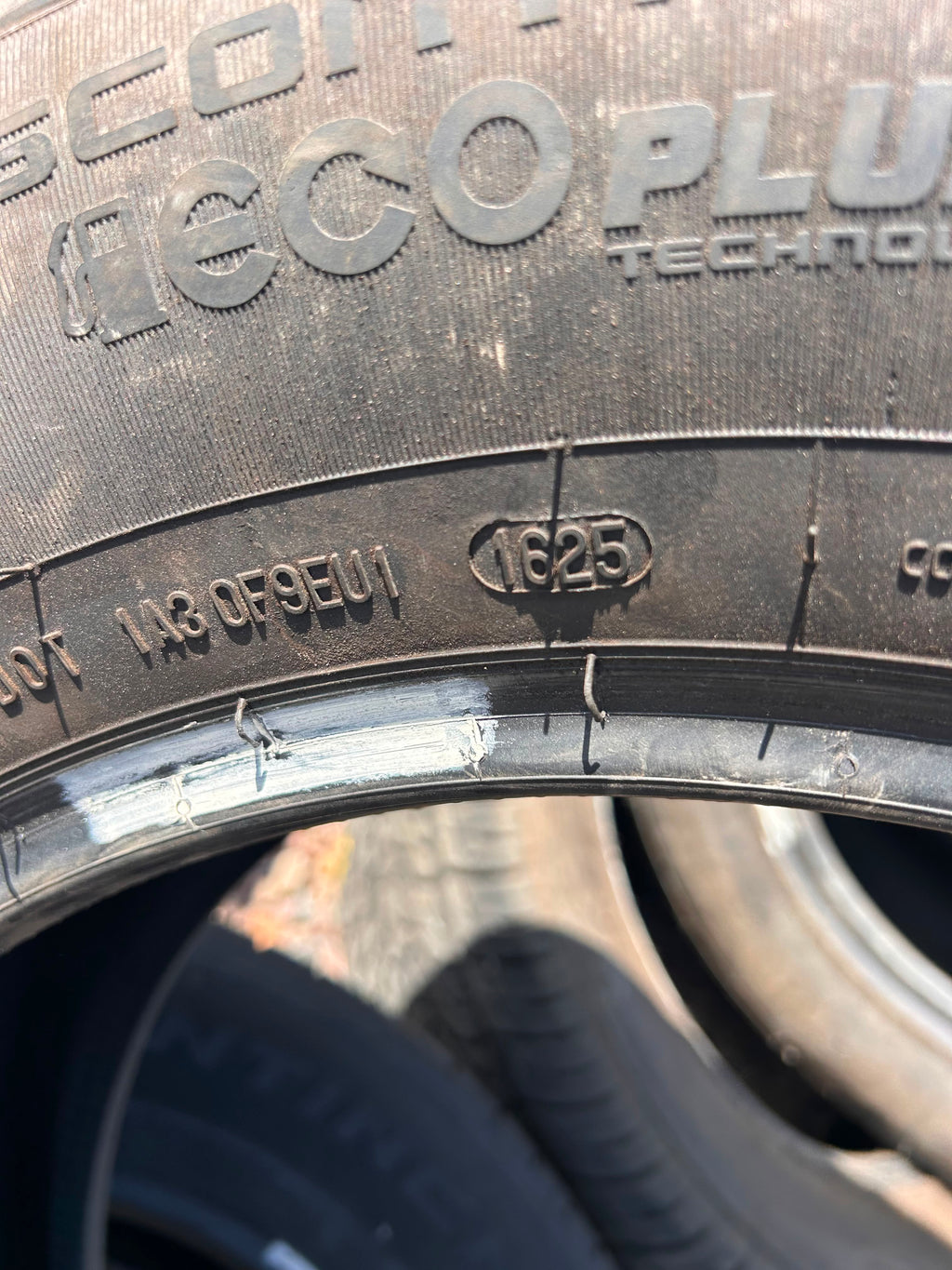 275/60R20 Pair (2 Used Tires) Continental CrossContact LX20