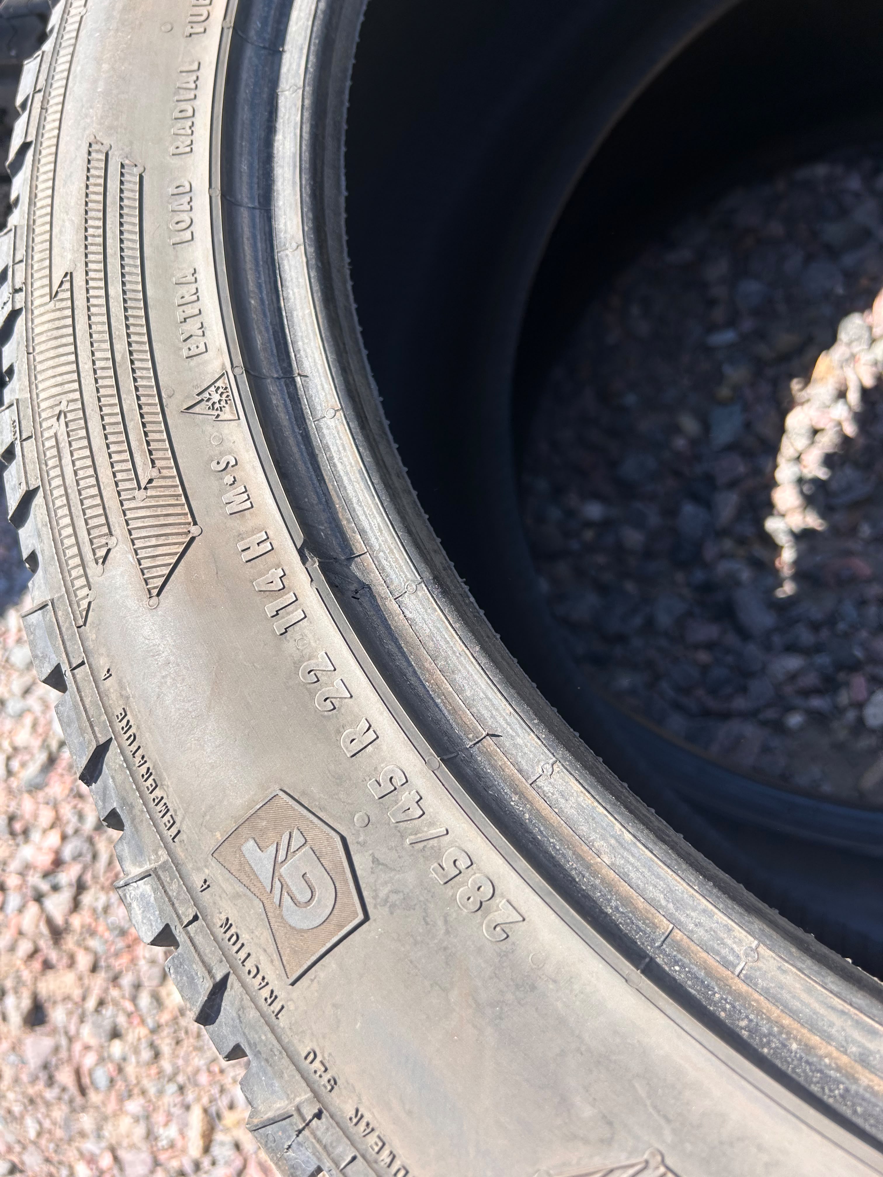 285/45R22 Pair (2 Used Tires) General Grabber