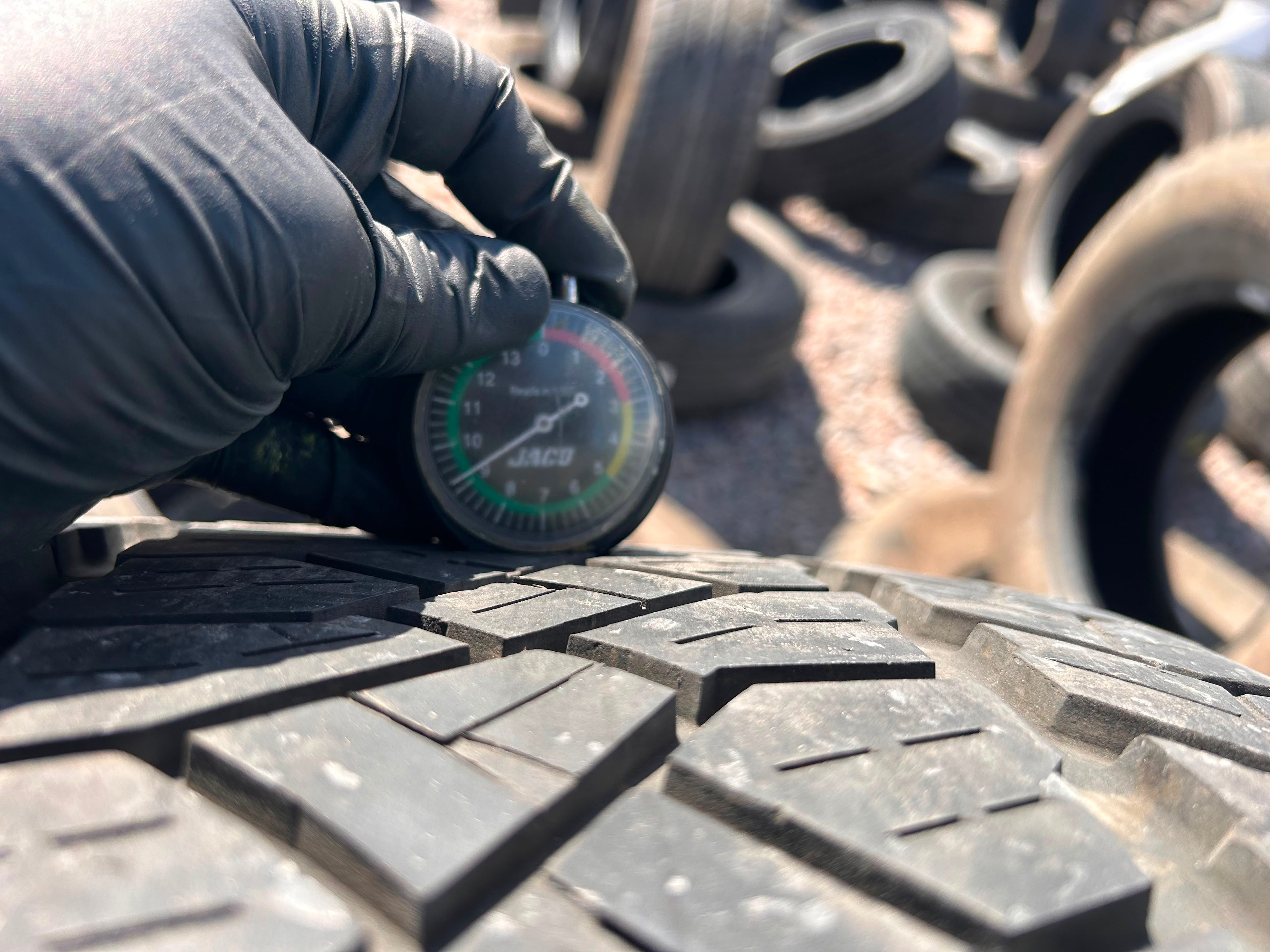 285/45R22 Pair (2 Used Tires) General Grabber