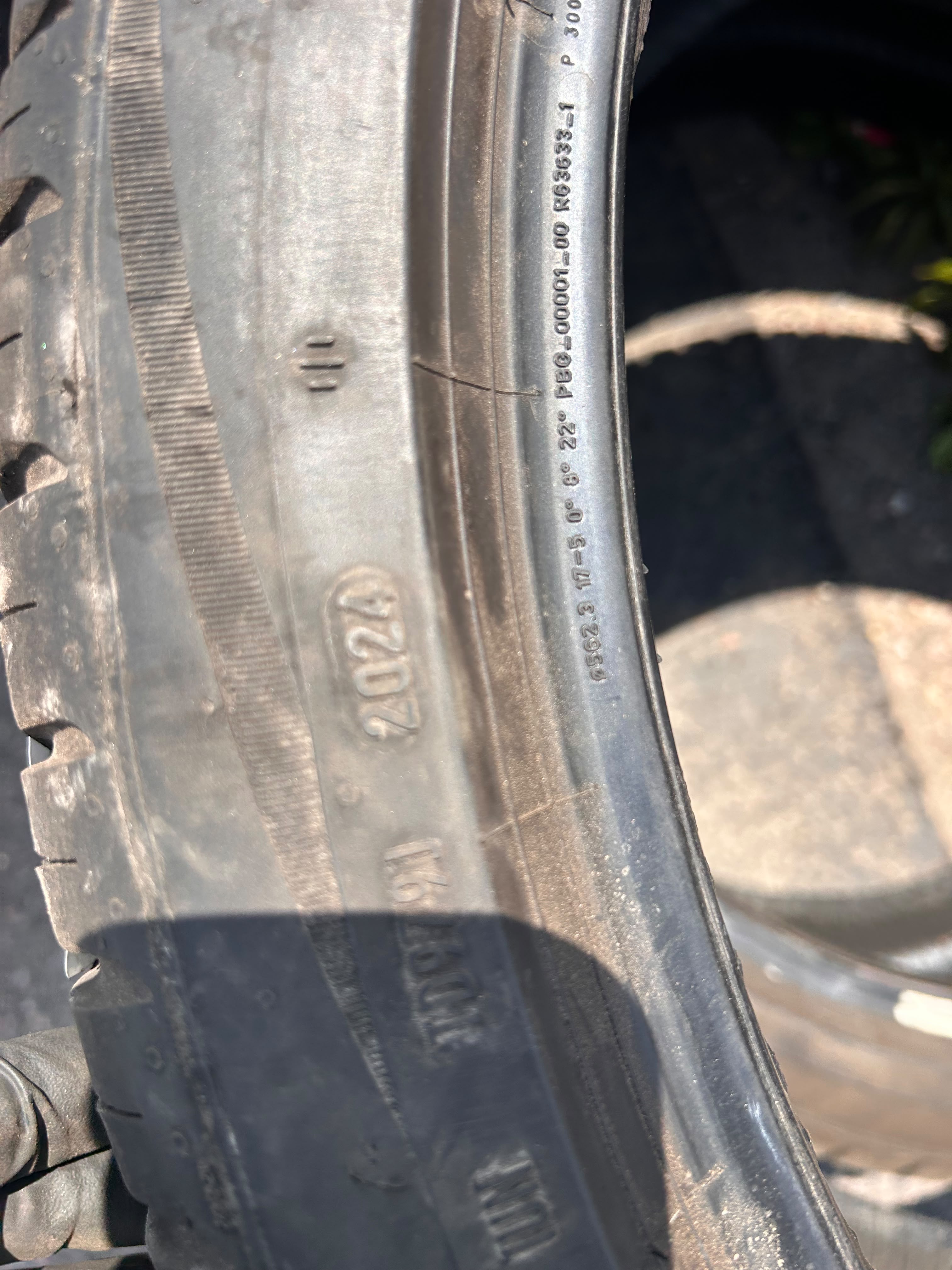 285/35R22 Pair (2 Used Tires) Pirelli Scorpion Zero
