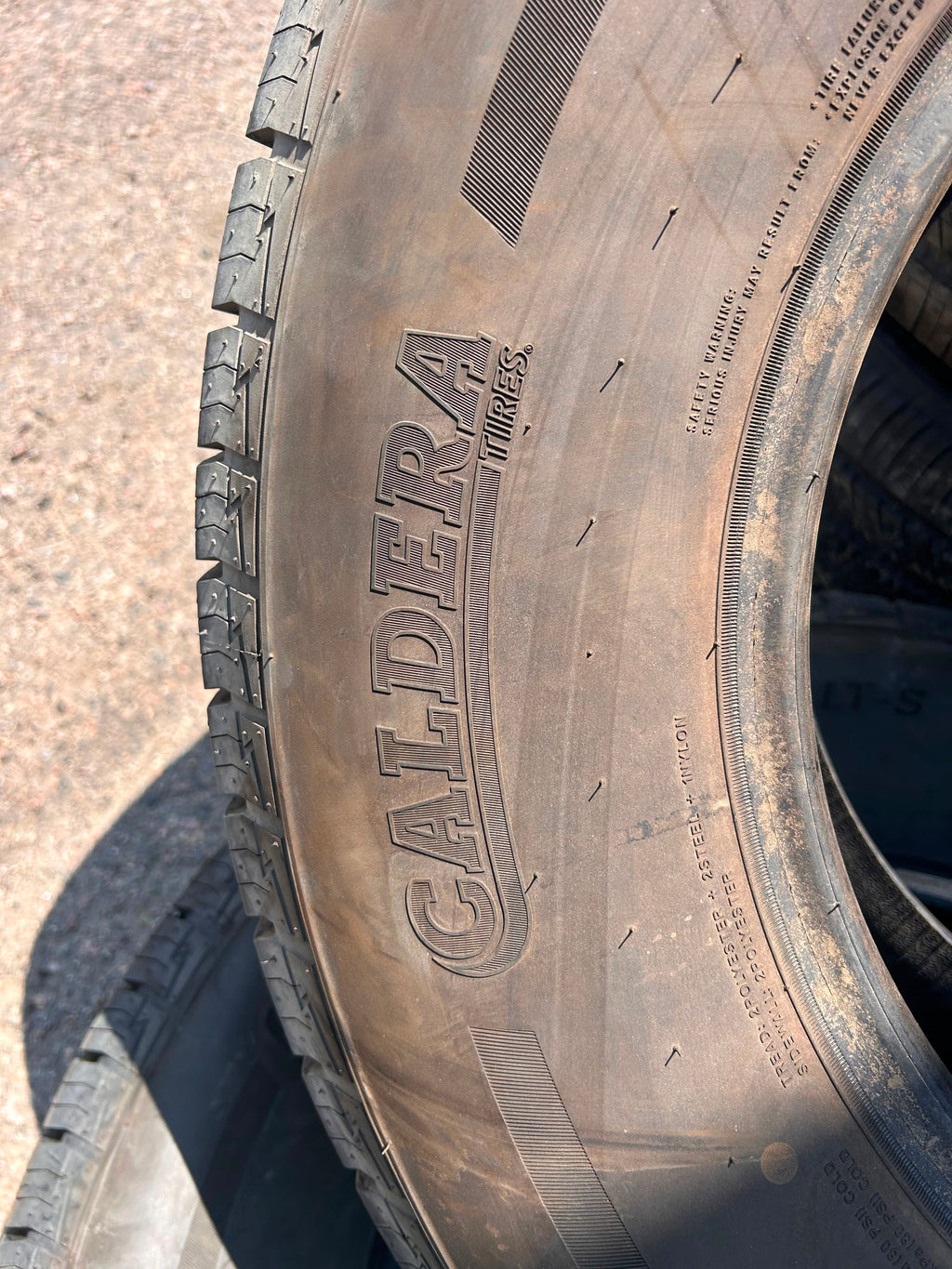 LT265/70R17 Pair (2 Like New Tires!!) Caldera Confidence LT-S