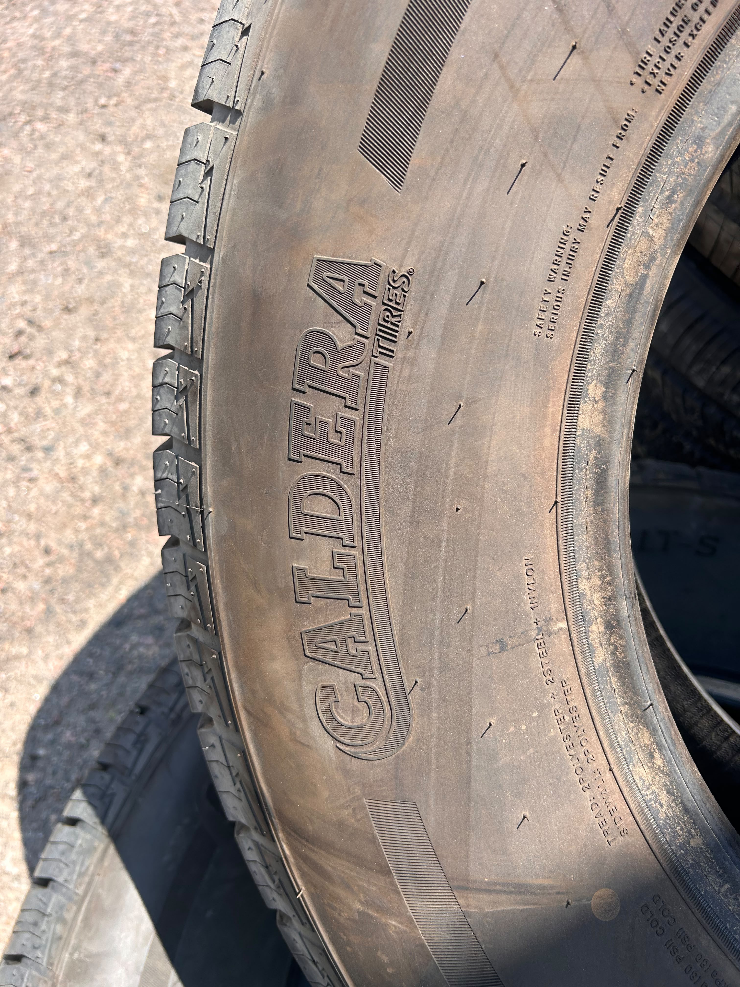 LT265/70R17 Pair (2 Like New Tires!!) Caldera Confidence LT-S