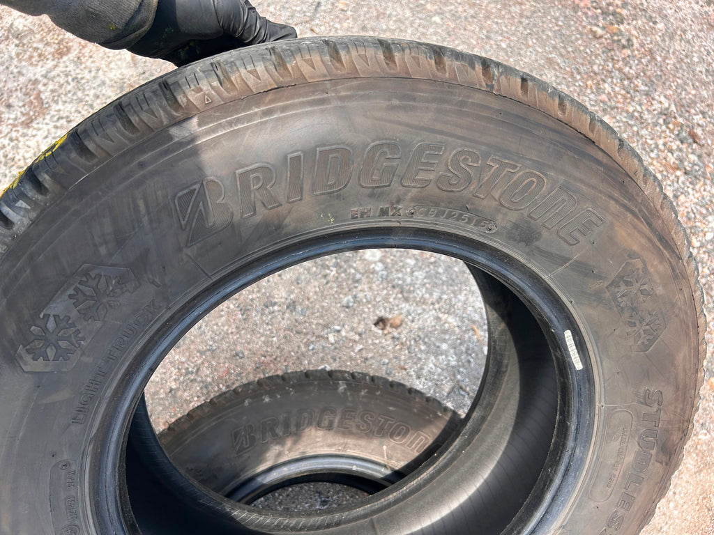 215/65R15 Pair (2 Like New Tires!!) Bridgestone Blizzak W979