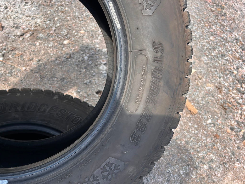 215/65R15 Pair (2 Like New Tires!!) Bridgestone Blizzak W979