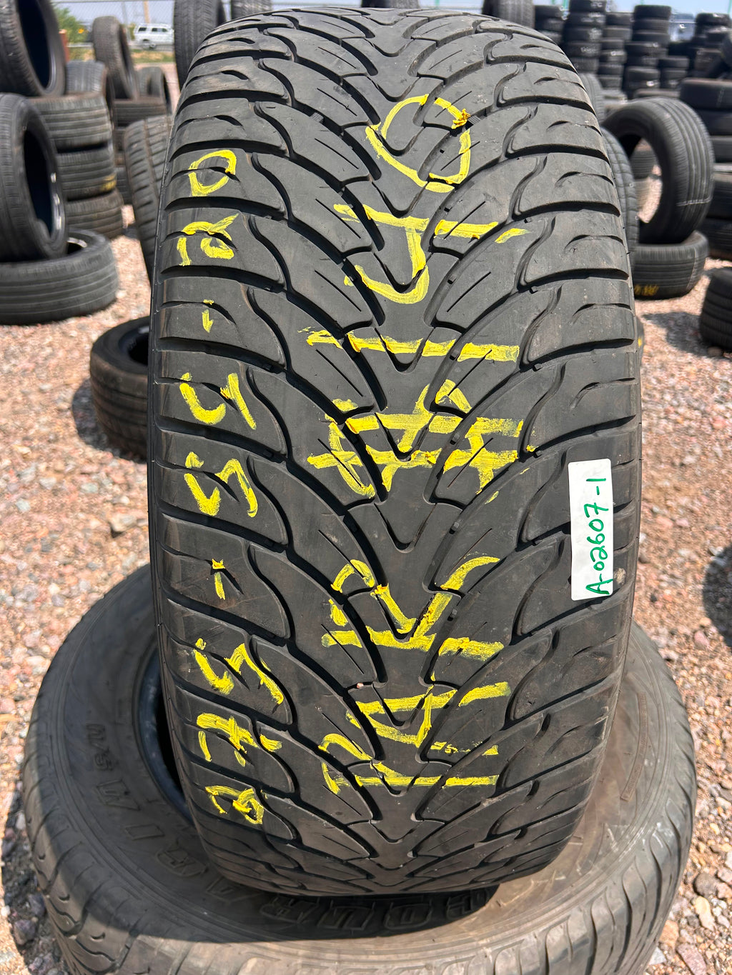 275/55R20 Pair (2 Used Tires) Federal Couragia S/U