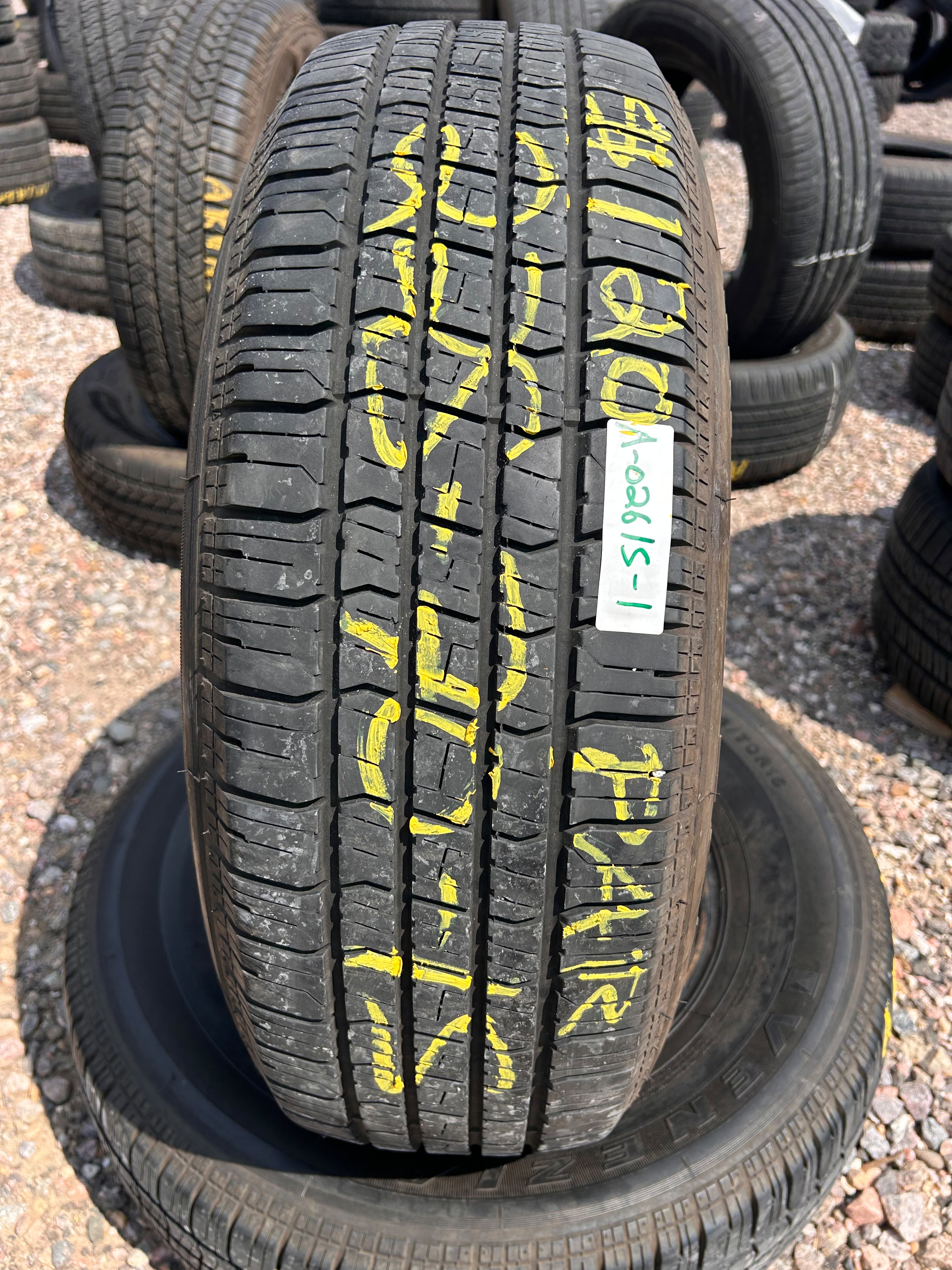 225/70R15 Pair (2 Used Tires) Venezia Classic 787