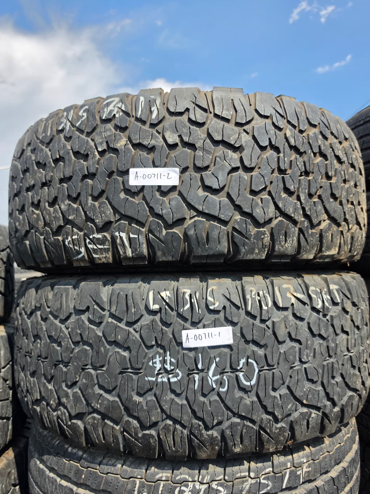 LT315/70R17 Pair (2 Used Tires) Bfgoodrich KO2