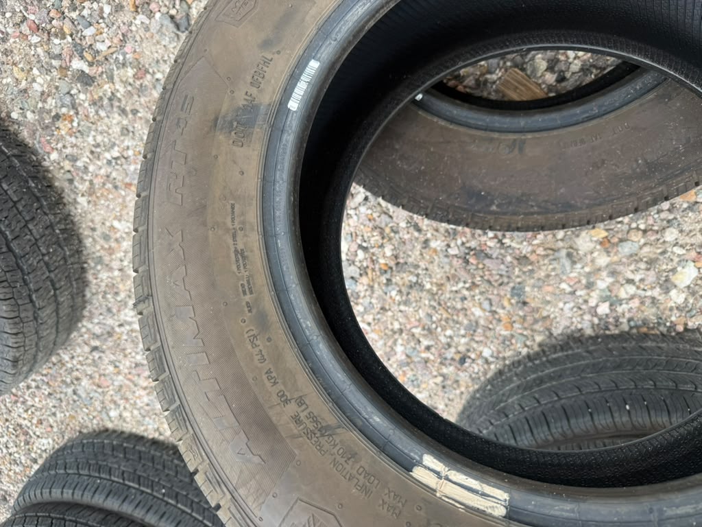 205/70R15 Pair (2 Like New Tires!!) General Altimax RT45