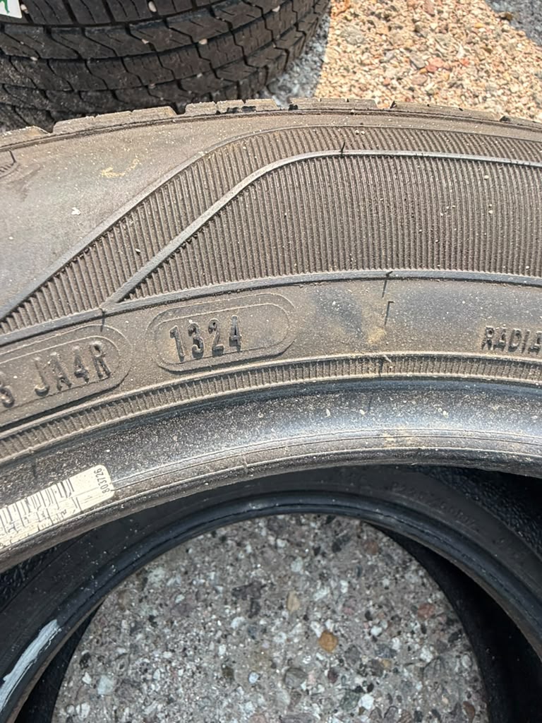 225/55R17 Pair (2 Used Tires) Goodyear Assurance