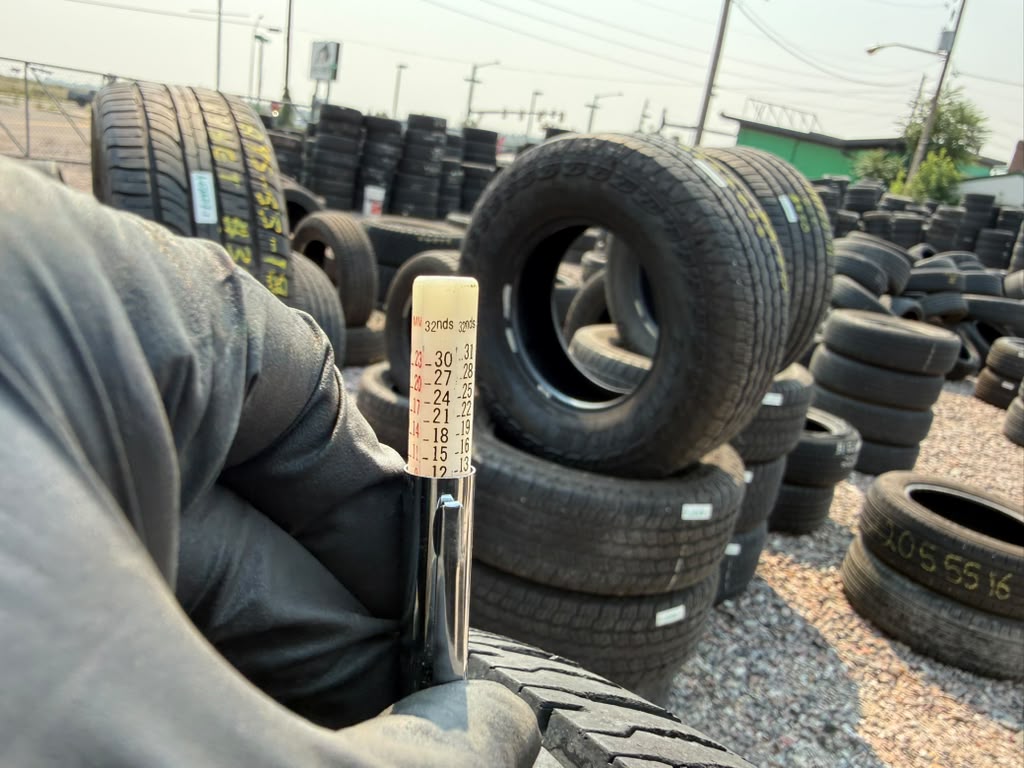 LT225/75R16 Set (4 Used Tires) Hankook Dynapro HT