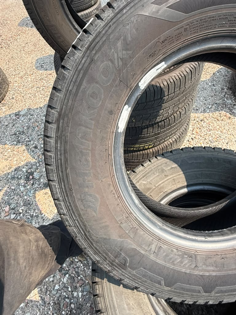 LT225/75R16 Set (4 Used Tires) Hankook Dynapro HT