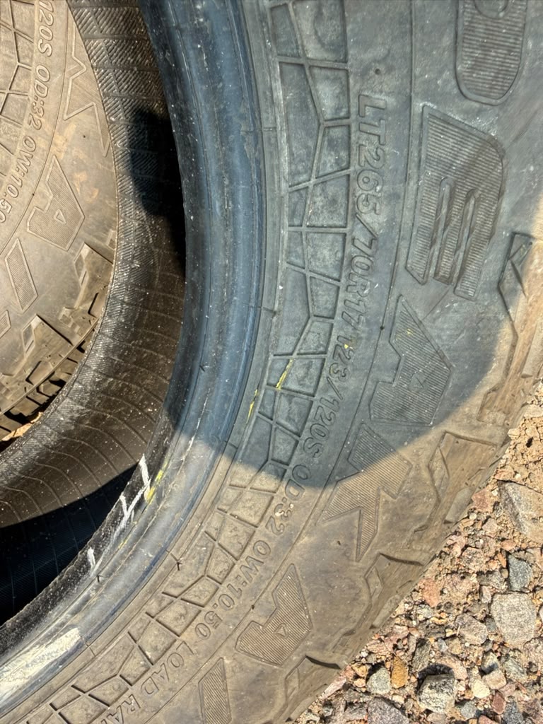 LT265/70R17 Set (4 Used Tires) Falken Wildpeak AT3W