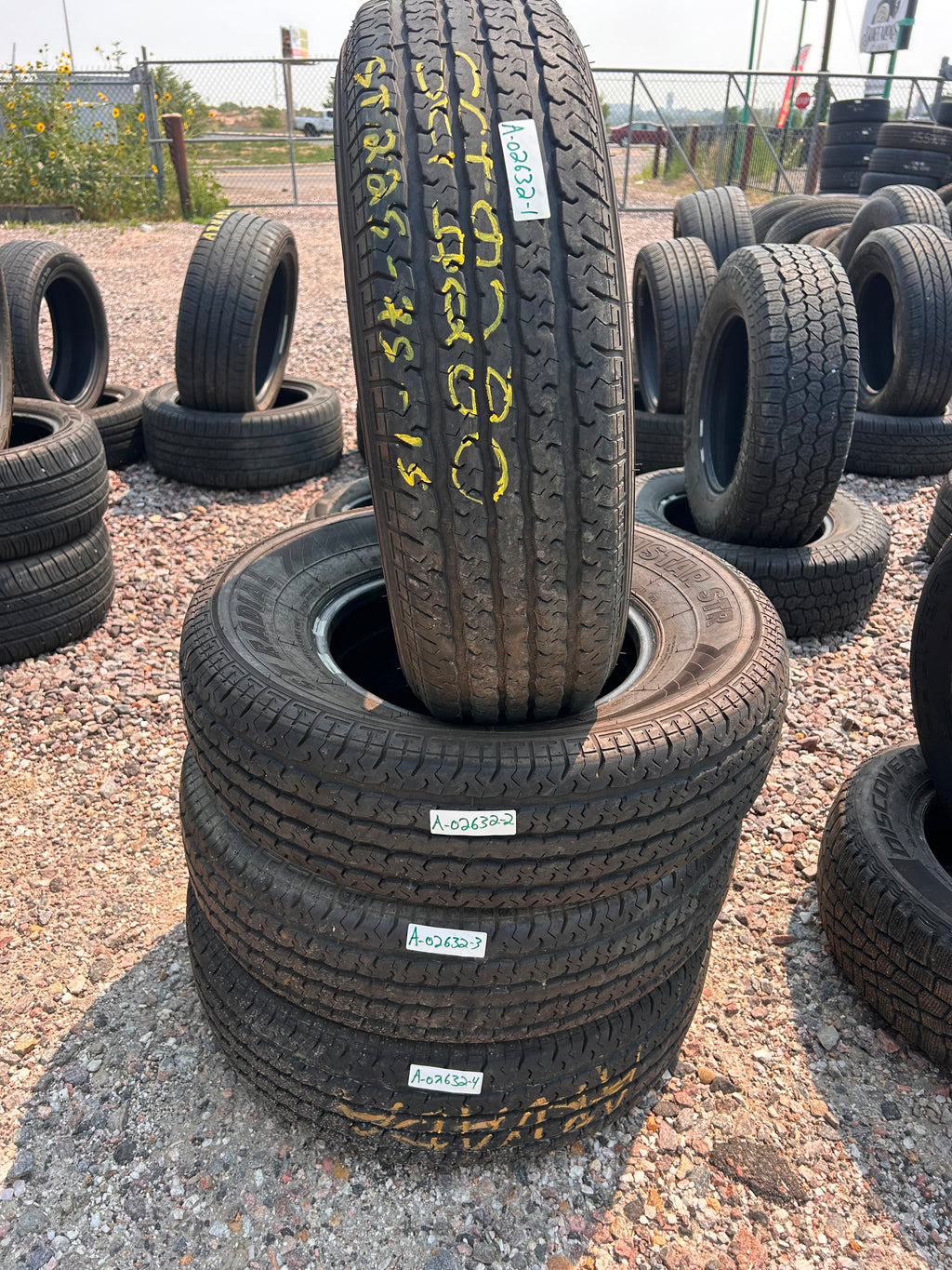 ST225/75R15 Set (4 Used Tires) Towstar STR