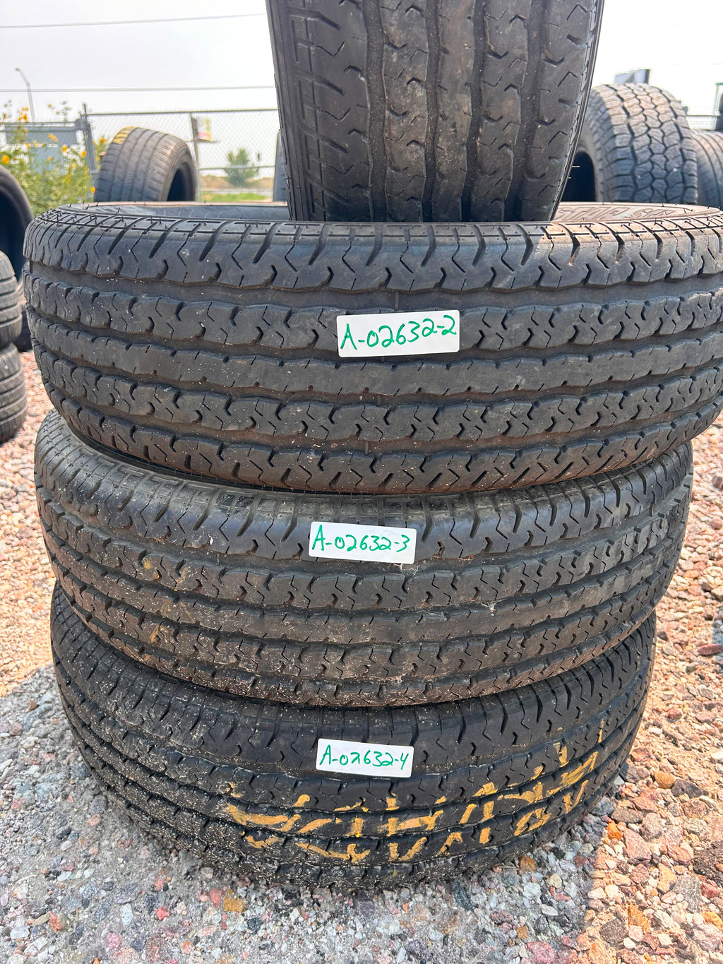ST225/75R15 Set (4 Used Tires) Towstar STR