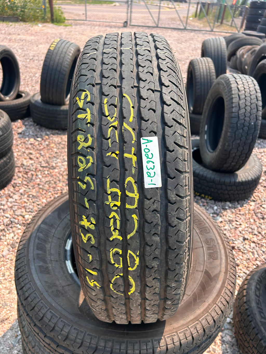 ST225/75R15 Set (4 Used Tires) Towstar STR