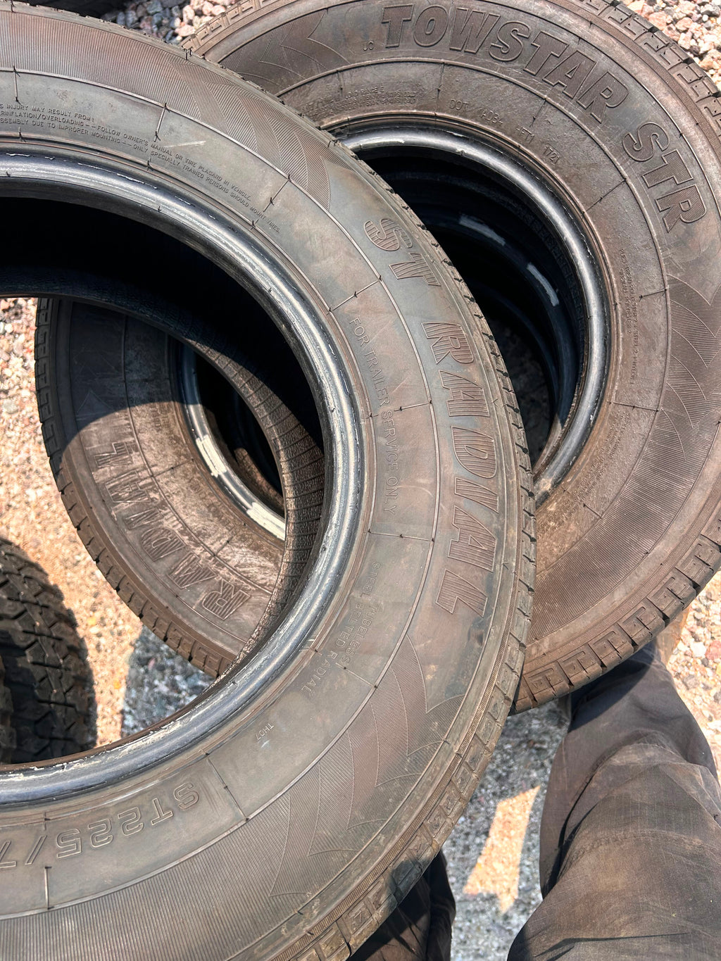 ST225/75R15 Set (4 Used Tires) Towstar STR