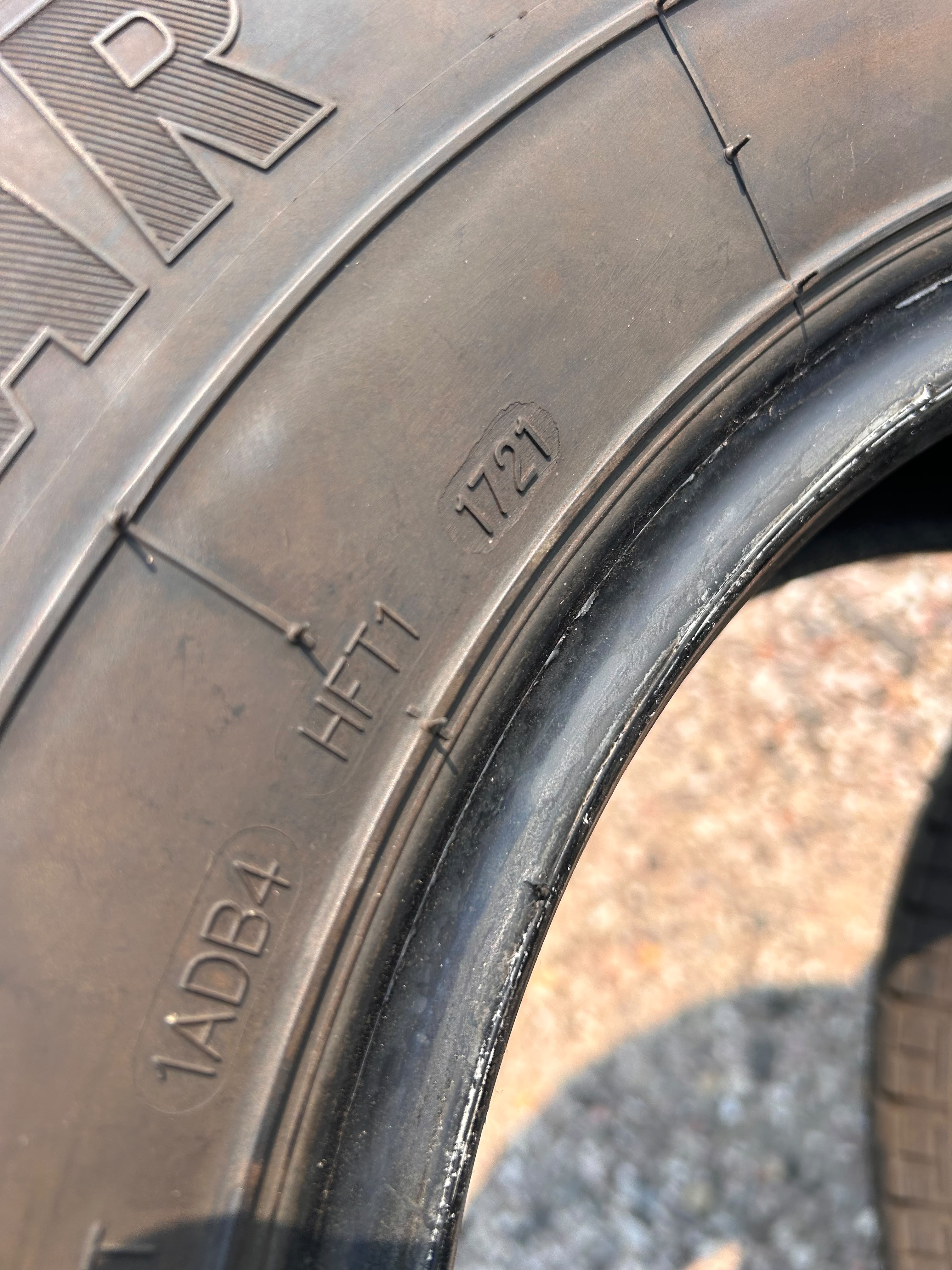 ST225/75R15 Set (4 Used Tires) Towstar STR
