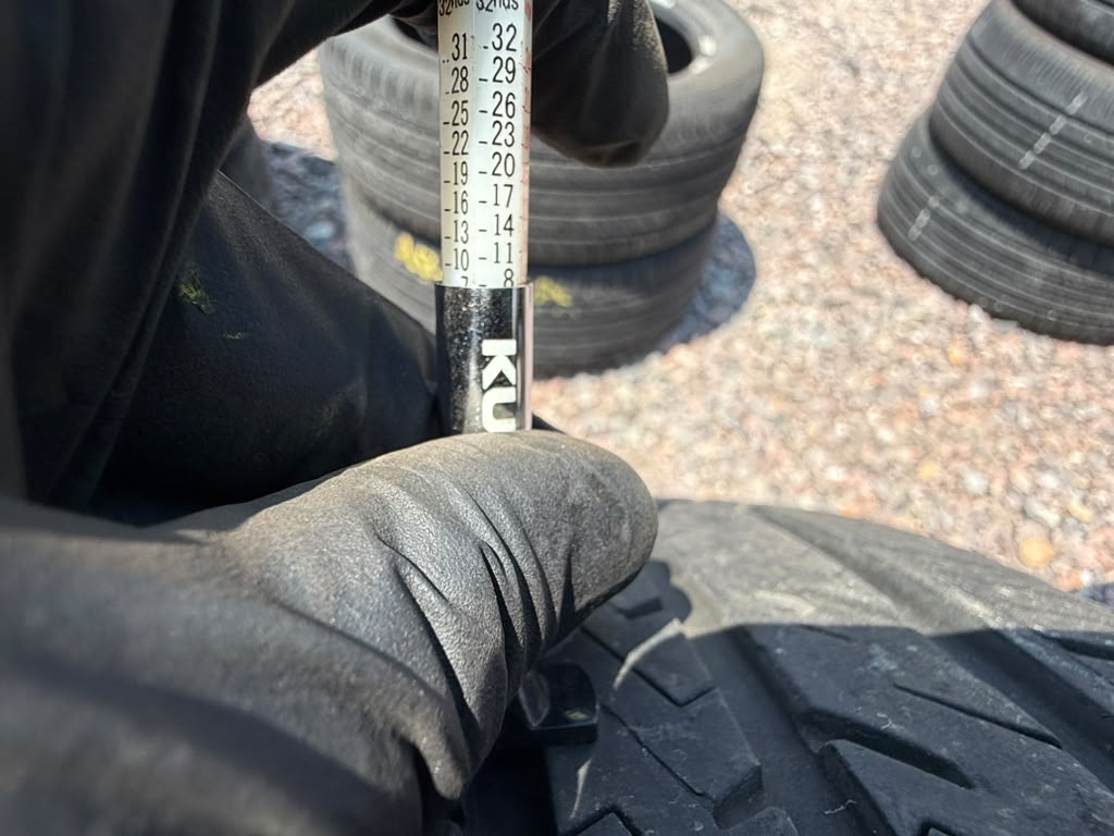 225/45R17 Pair (2 Used Tires) Aspen GT AS