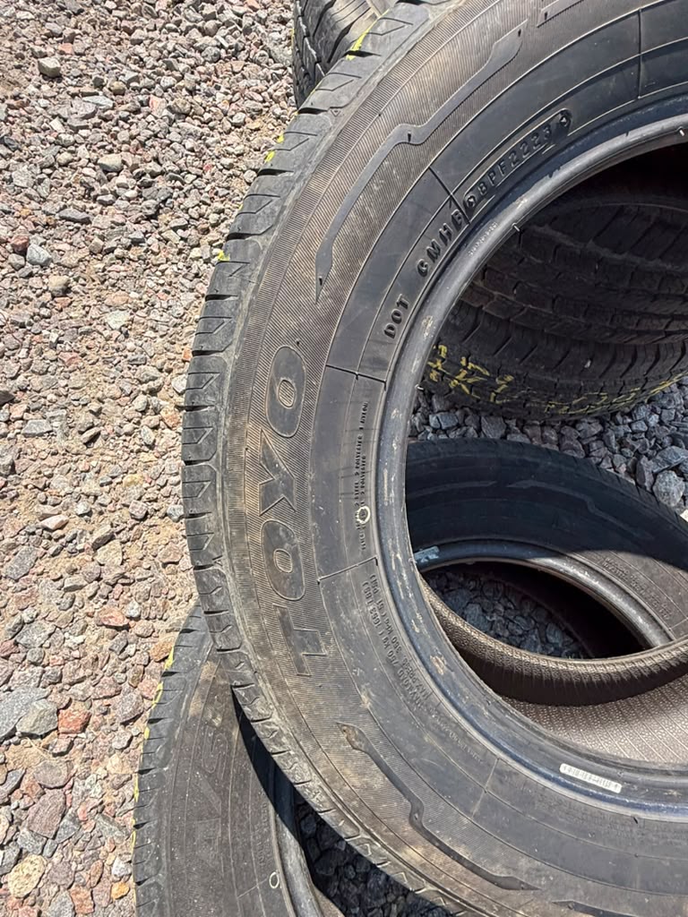 215/65R16 Pair (2 Used Tires) Toyo Extensa AS2